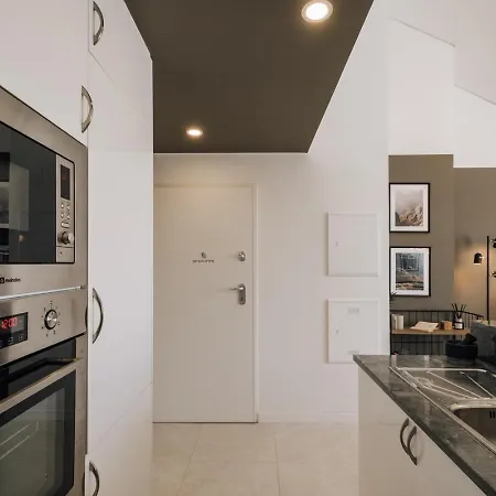 Sost - 2 Bedrooms And Shared Rooftop In Alcantara *