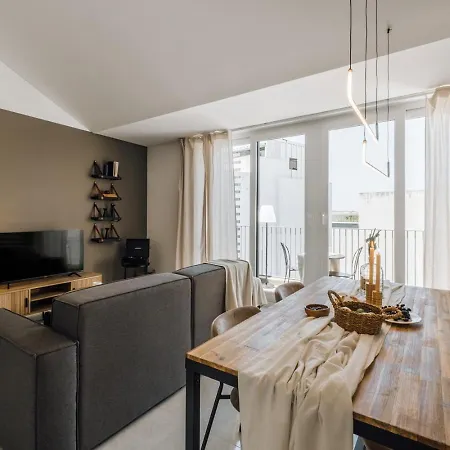 Sost - 2 Bedrooms And Shared Rooftop In Alcantara * Lisboa